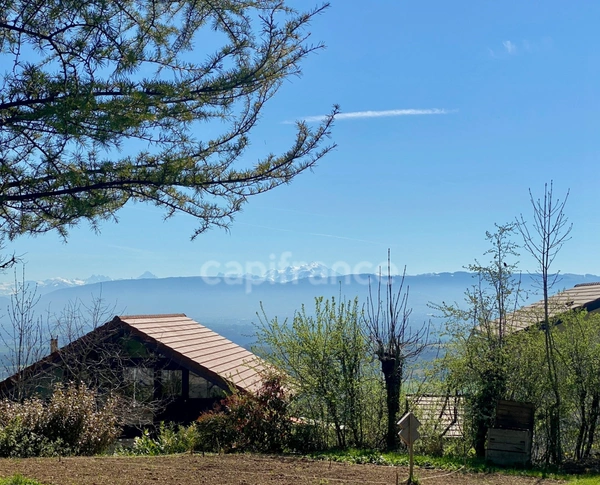  Terrain à vendre 807 m2. Hameau de Feigères-PERON (01)