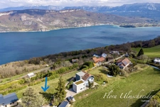 Terrain à bâtir. À 20 minutes de Chindrieux, 40 minutes d’Aix-les-Bains, 1H30 de Genève. Vue lac du Bourget et le Mont Blanc