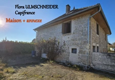 Maison mitoyenne + annexe en pierre à vendre à VIONS en CHAUTAGNE, avec cour et terrain - env. 35 mns d'Aix-les-Bains et env. 50 mns d'Annecy