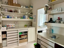 A vendre à TENAY Fond de commerce pharmacie - à env. 8 km de Saint-Rambert-en-Bugey et env. 22 km de Belley.