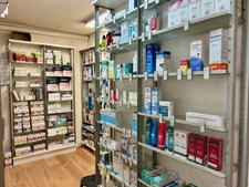 A vendre à TENAY Fond de commerce pharmacie - à env. 8 km de Saint-Rambert-en-Bugey et env. 22 km de Belley.