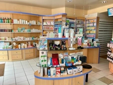 Dpt Ain (01), à vendre fonds de commerce - Pharmacie à env. 22 Km de BELLEY - 1H de LYON - proche des 2 Savoie