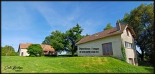 A Lembeye, sur un terrain de plus de 3000m² Maison de 185 m²  5 chambres et une belle dépendance avec un appartement T3 à rafraichir de plus de 80 m²