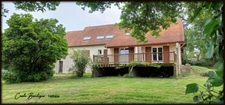 A Lembeye, sur un terrain de plus de 3000m² Maison de 185 m²  5 chambres et une belle dépendance 