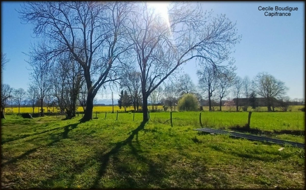A proximité de Soumoulou, Terrain constructible 1200 m² environ  