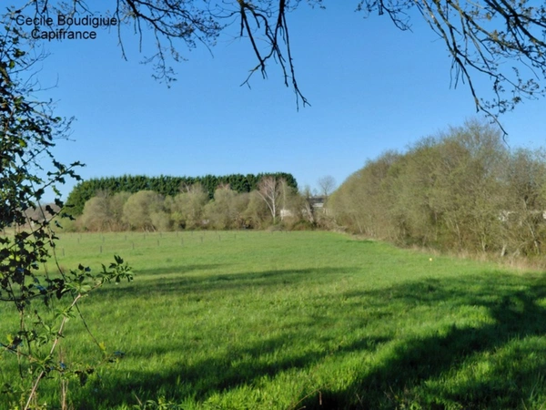A Morlaas, Terrain à vendre de 1 272,00 m² plat viabilisé