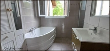 A Lembeye, sur un terrain de plus de 3000m² Maison de 185 m²  5 chambres et une belle dépendance 
