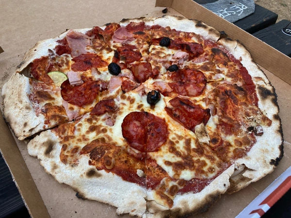 Murs et Fonds de commerce de pizzeria dans un environnement merveilleux