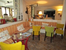 Magnifique fonds de commerce d'hôtel/restaurant dans un village classé du Périgord noir