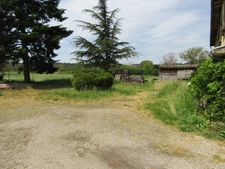 Très belle boutique de 200m² avec terrain