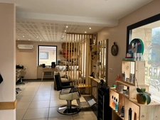 Très beau salon de coiffure