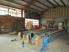 Bureau et bâtiments sur parcelle de plus de 5300m²
