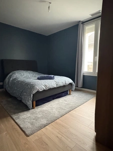 A NOIRETABLE (42) MAISON de 78 M2 PLAIN-PIED entièrement rénovée  GARAGE d 80 M2.  TERRAIN 300m2