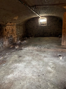 A  SAINT FORGEUX LESPINASSE (42) MAISON DE CARACTERE de 200 M2 avec DEPENDANCES et terrain clos de 8400M2