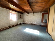 LA CHAMBA ( 42 ). MAISON de CAMPAGNE avec ses DEPENDANCES   - TERRAIN de 5000 m2 - CAVE A FOURME 