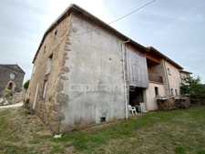 LES SALLES (42). MAISON MITOYENNE de 130 M2 avec cave voutée  dans le HAUT FOREZ 