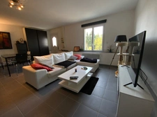 A FEURS (42). APPARTEMENT  T3  Relooké  Avec  PLACE DE PARKING ,  quartier calme 