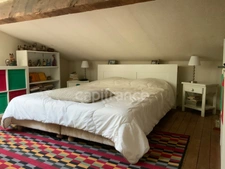 A ST GERMAIN LAVAL Maison rénovée de 75 M2 avec son terrain clos attenant de 450 M2
