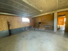 LES SALLES (42). MAISON INDIVIDUELLE de 90 M2 avec TERRASSE   TERRAIN de 2770 M2