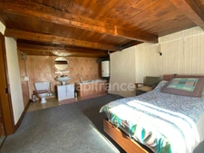 LA CHAMBA ( 42 ). MAISON de CAMPAGNE avec ses DEPENDANCES   - TERRAIN de 5000 m2 - CAVE A FOURME 