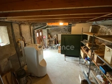 A CERVIERES (42). Maison de village de 65 M2 avec son garage attenant 