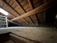 PROCHE DE BOEN sur LIGNON (42). MAISON de CAMPAGNE de 150 M2 avec ses  DÉPENDANCES de 60 M2  et  COUR ATTENANT 