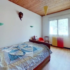 Dpt Vendée (85), à vendre entre CHALLANS et NOIRMOUTIER à SAINT GERVAIS maison de bourg de 210 m²  sur 879 m² de terrain clos avec puits