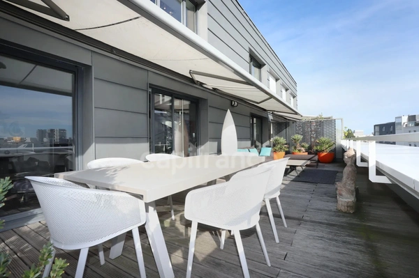  RENNES 35 – QUAIS DE LA VILAINE / MAIL FRANÇOIS-MITTERRAND   T6 DUPLEX 200 M² – DERNIER ÉTAGE – TERRASSE 60 M² – 3 GARAGES.