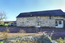 A Vendre Maison longère en pierre de 200 m² - 7 pièces + gite à  PLELAN LE GRAND (35)