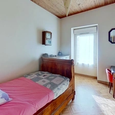 Dpt Vendée (85), à vendre entre CHALLANS et NOIRMOUTIER à SAINT GERVAIS maison de bourg de 210 m²  sur 879 m² de terrain clos avec puits
