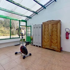 Dpt Vendée (85), à vendre entre CHALLANS et NOIRMOUTIER à SAINT GERVAIS maison de bourg de 210 m²  sur 879 m² de terrain clos avec puits