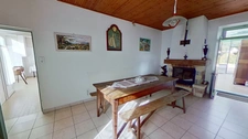 Dpt Vendée (85), à vendre entre CHALLANS et NOIRMOUTIER à SAINT GERVAIS maison de bourg de 210 m²  sur 879 m² de terrain clos avec puits