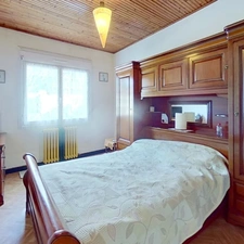 Dpt Vendée (85), à vendre entre CHALLANS et NOIRMOUTIER à SAINT GERVAIS maison de bourg de 210 m²  sur 879 m² de terrain clos avec puits
