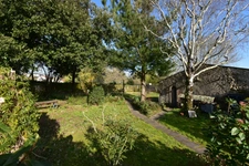 Dpt Vendée (85), à vendre entre CHALLANS et NOIRMOUTIER à SAINT GERVAIS maison de bourg de 210 m²  sur 879 m² de terrain clos avec puits