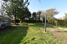 Dpt Vendée (85), à vendre entre CHALLANS et NOIRMOUTIER à SAINT GERVAIS maison de bourg de 210 m²  sur 879 m² de terrain clos avec puits