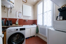 Quartier prestigieux de PARIS, grand studio à VENDRE