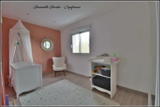 BEGLES - Maison 5 pièces avec jardin, terrasse et garage