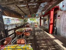 Fonds de commerce à vendre Restauration à  20Km Nord-Est  de Carcassonne 120m2 et Terrasse, places de parking