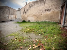 Immeuble à renover à vendre MONTLAUR (11) 282m2 environ avec terrain