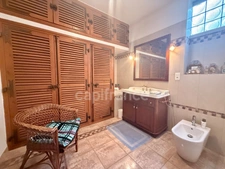 Beautiful 3-bedroom apartment in Carcassonne city centre, 140m2 of living space, one parking space