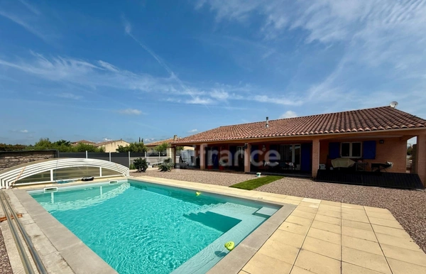 Villa à PEYRIAC MINERVOIS de 135 m2 environ, 3 chambres, piscine, garage  terrain 885m2