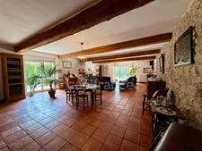 Manor house in CARCASSONNE with 233m2 of living space, 5 bedrooms, garage, swimming pool, 1100m2 plot
