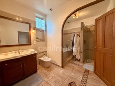 Beautiful 3-bedroom apartment in Carcassonne city centre, 140m2 of living space, one parking space