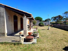 Single-storey house, 103m2, on a beautiful enclosed plot of 675m2