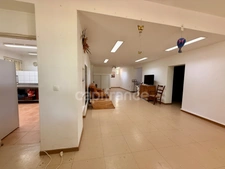 Magnificent property in Limoux with 205.07m2 of living space on 2.05 hectares of land