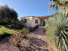 Maison plain-pied à RIEUX MINERVOIS 78m2 habitables, un  gite de 50m2 sur terrain 725m2, piscine