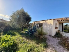 Maison plain-pied à RIEUX MINERVOIS 78m2 habitables, un  gite de 50m2 sur terrain 725m2, piscine