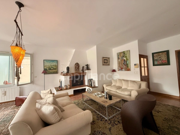 Magnifique T4 centre-ville de Carcassonne 140m2 habitables, 3 chambres une place de parking