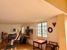 Magnificent property in Limoux with 205.07m2 of living space on 2.05 hectares of land