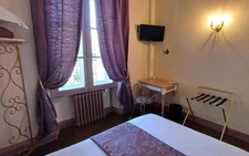 Private mansion in CARCASSONNE, 18 bedrooms, 1340 m² of living space with 2 hangars totaling 668 m², parking, garden of 350 m²